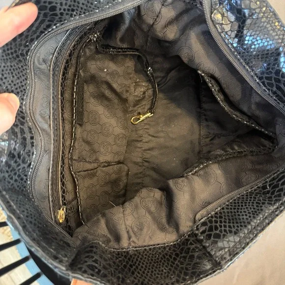 Michael Kors Jet Set Black Snakeskin Embossed Leather Chain Bag Gold Hardware - Picture 9 of 11